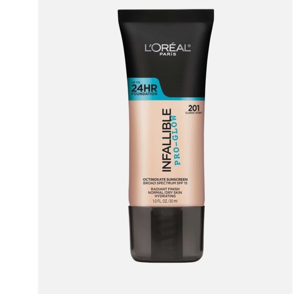 L'Oreal Other - NWT L’Oréal Paris infallible pro-glow foundation